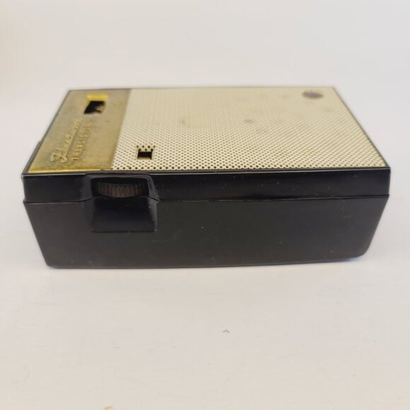 Fleetwood Transistor 6 Radio TH-624 - Picture 6 of 10